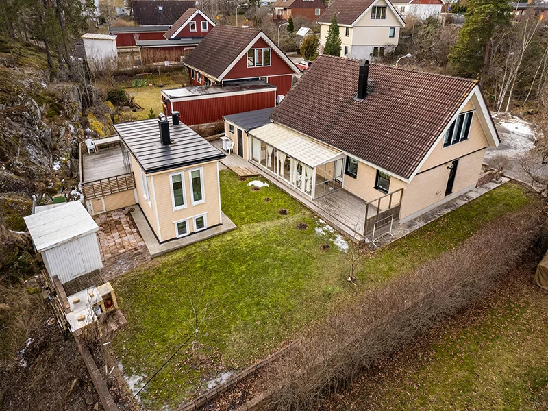 12. Byggnation av attefallshus som bastu