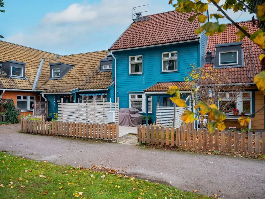 2. Laggning av marksten till garageuppfart radhus 1024x768